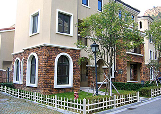 鋁合金草坪護欄